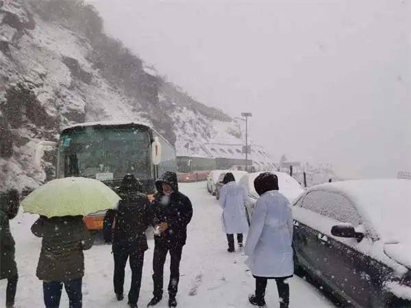 下冰村民委员会最新动态报道